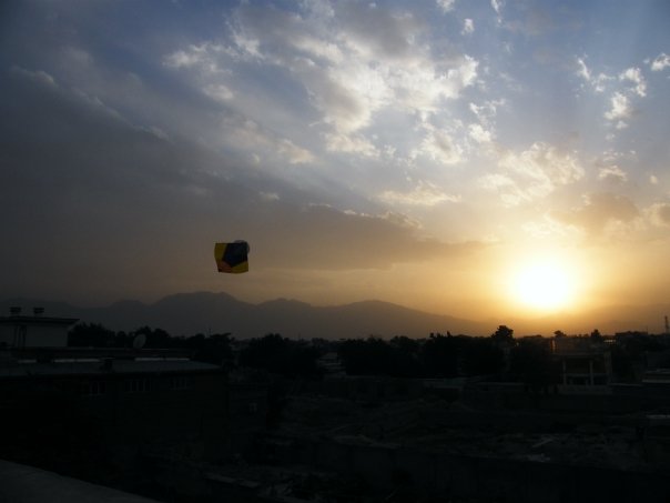 kabul kite flying alanna miel 2007